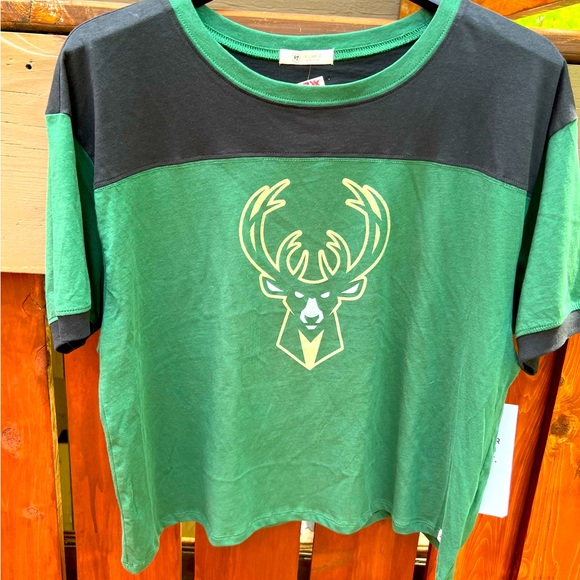 NBA Tops - NWT Milwaukee Bucks t-shirt. 100% cotton. Machine wash-dry. Black, green, white